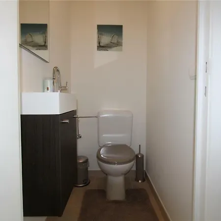 Apollo 1 Apartment *